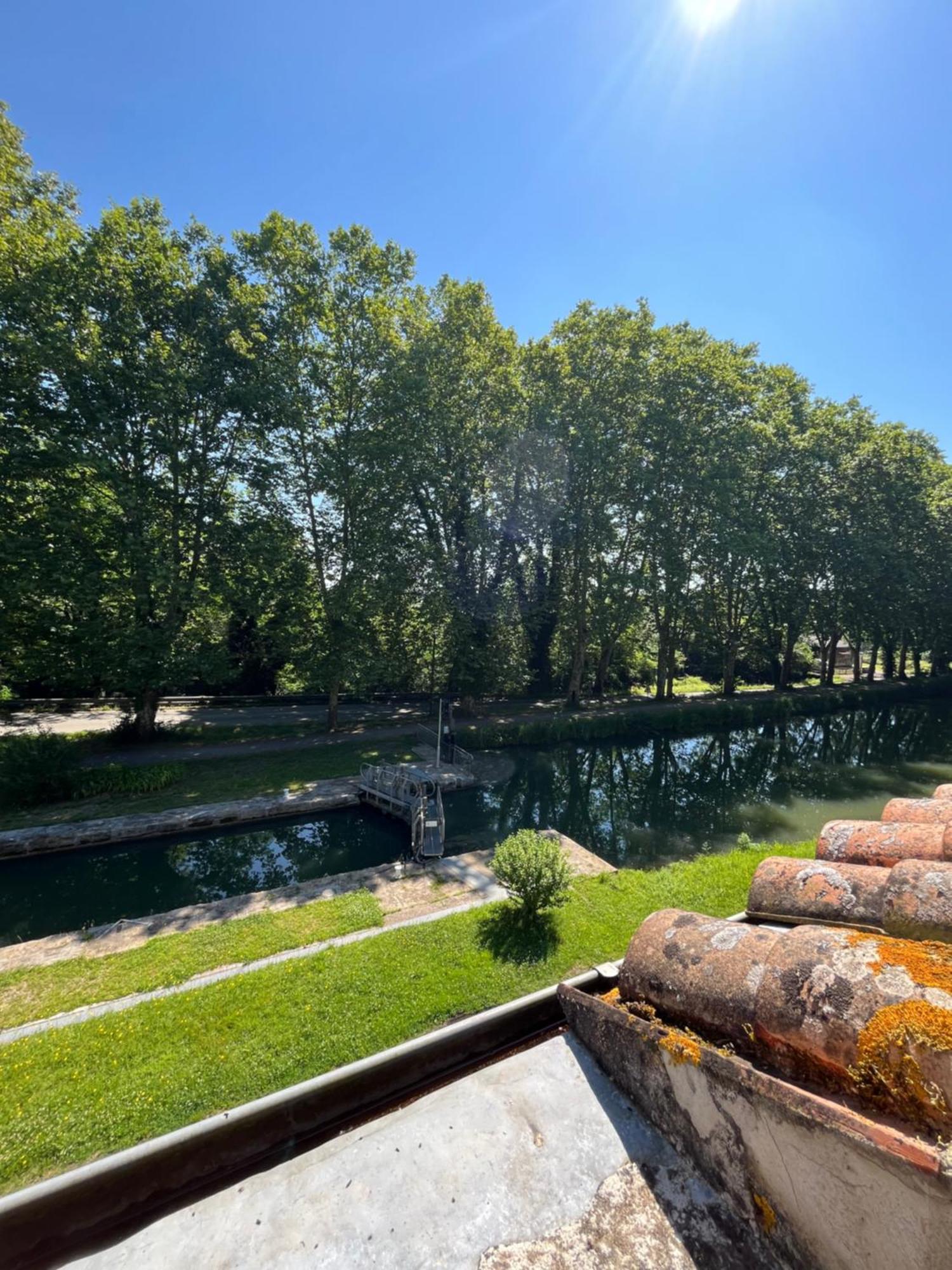 Gite Le Coup De Pompe Ecluse 47 Meilhan-sur-Garonne Exterior foto